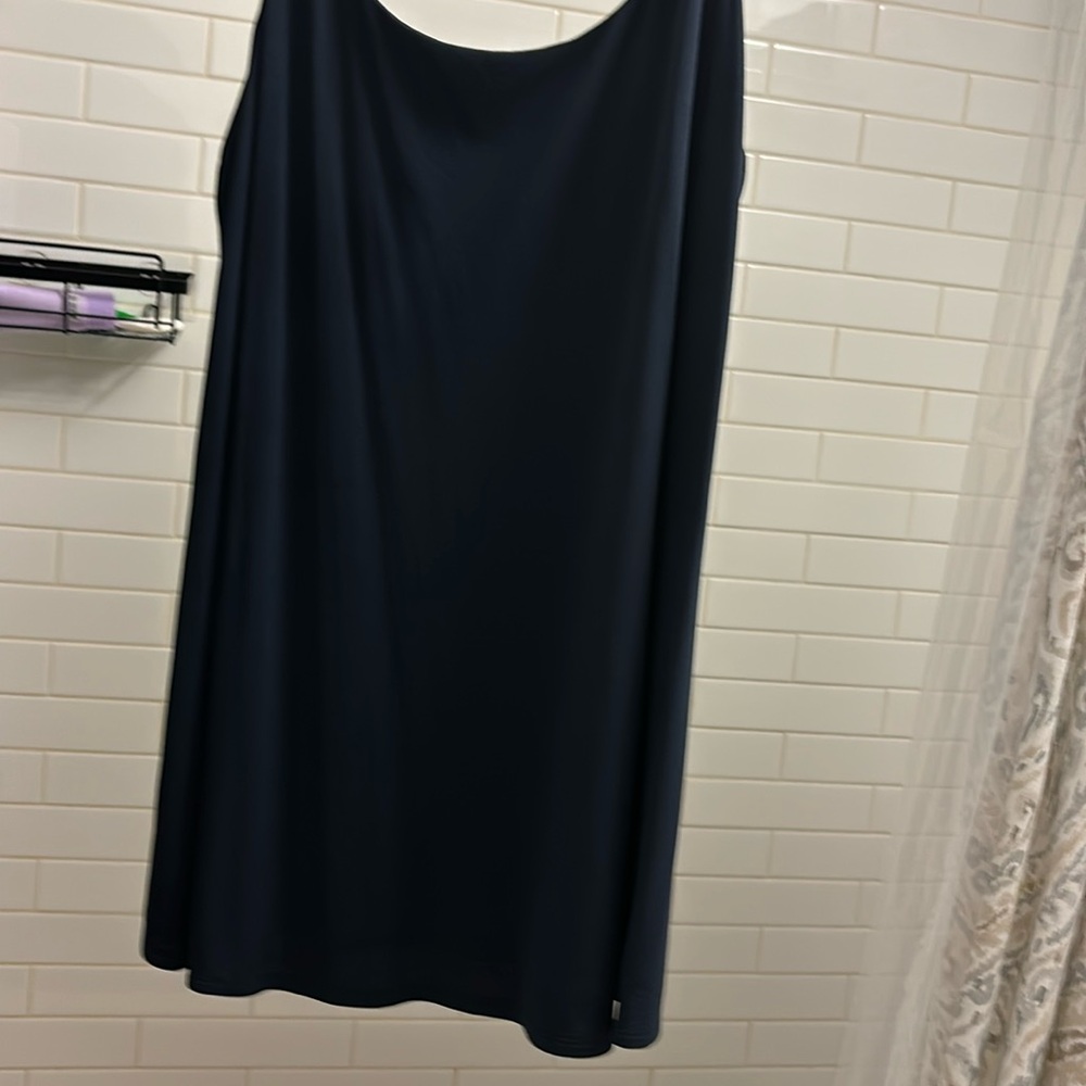 Eileen Fisher silk crepe cami style top, Nidnight, Size M